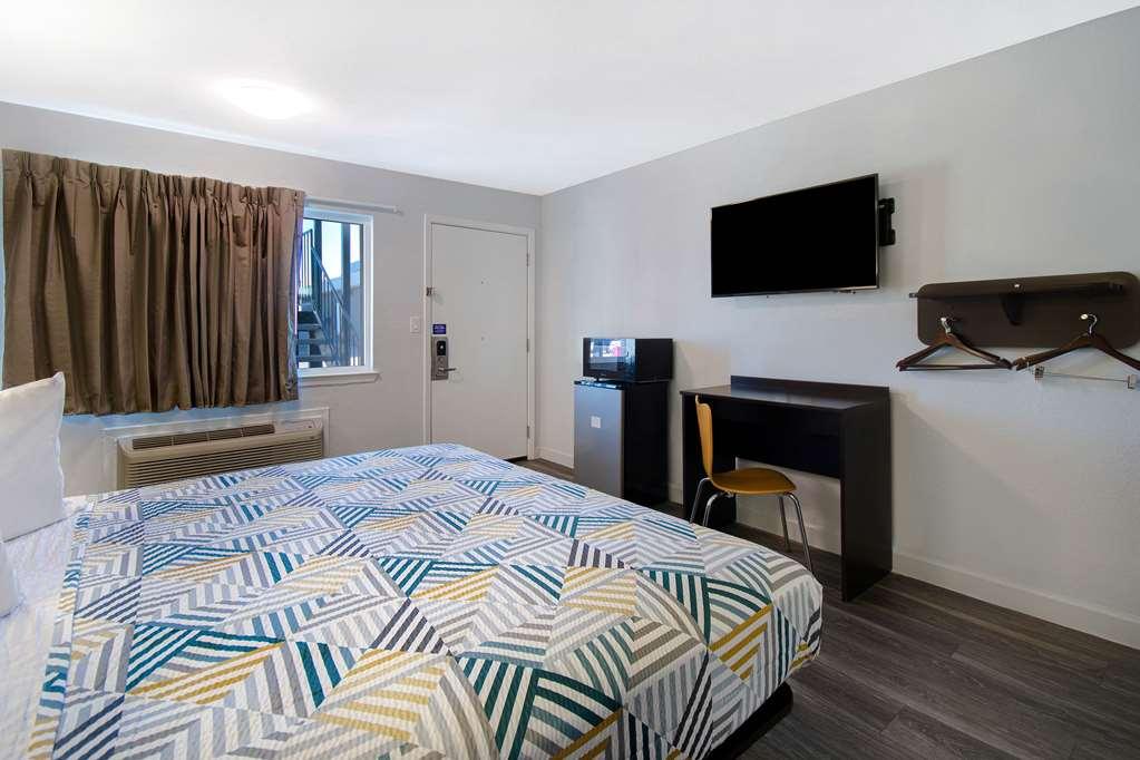 Motel 6 Fort Worth - Northside الغرفة الصورة