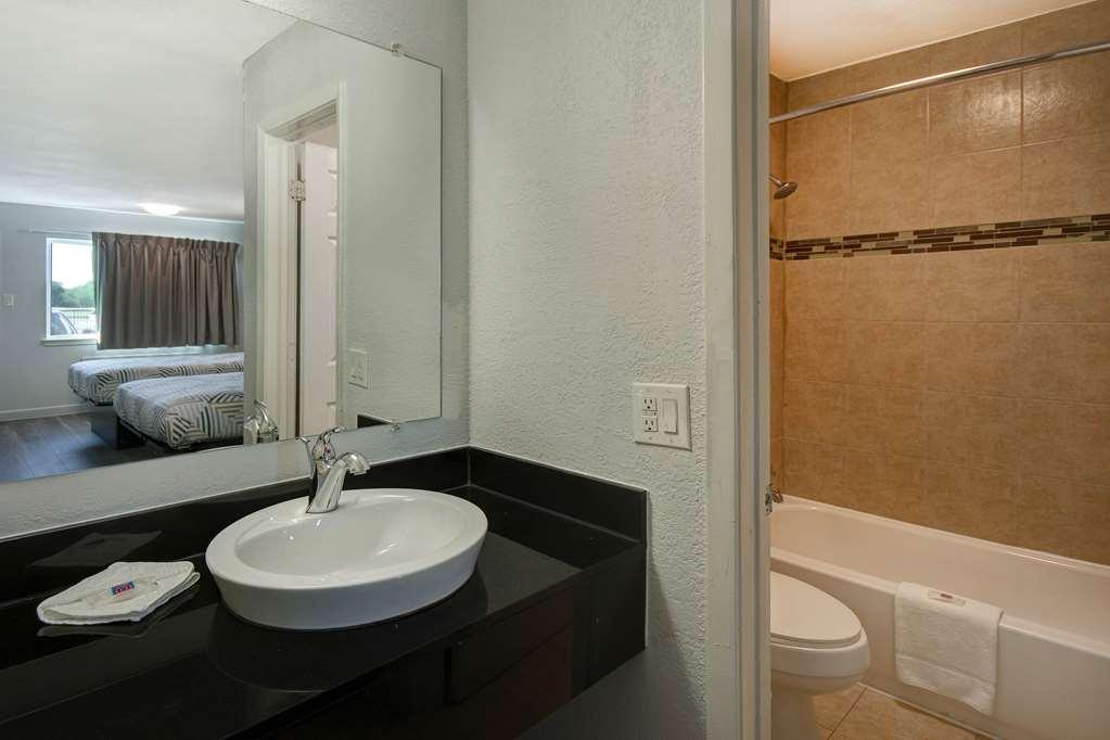 Motel 6 Fort Worth - Northside المظهر الخارجي الصورة