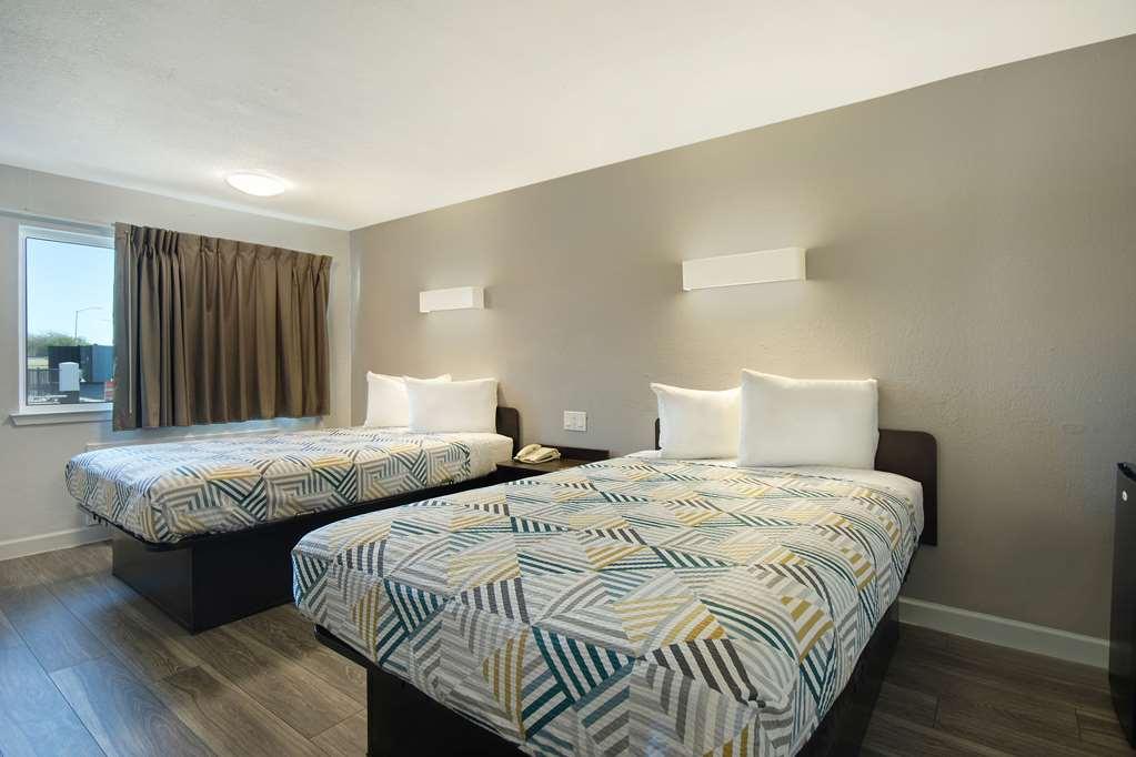 Motel 6 Fort Worth - Northside الغرفة الصورة